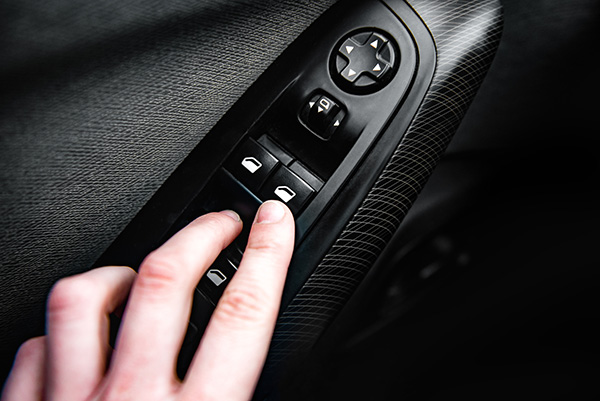 5 Common Reasons for Malfunctioning Power Windows | Strande's Garage